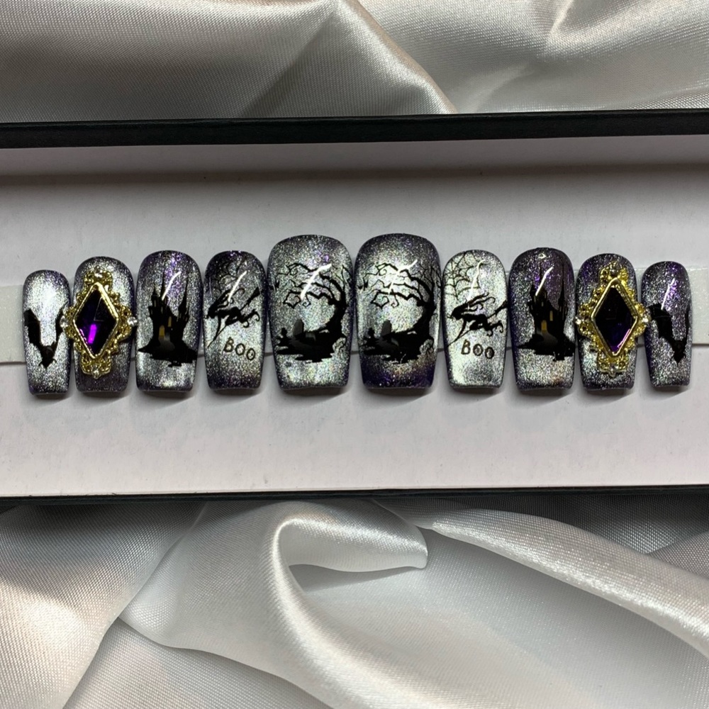 Cat Eye Witchy Gothic Nails - Picture 1 of 8
